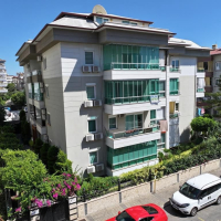 Уютная меблированная 1+1 в престижной Оба — всего 400 м от моря