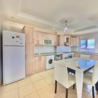 Светлая просторная квартира 2+1 в Тосмуре рядом с морем и развитой инфраструктурой