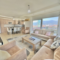 Светлая просторная квартира 2+1 в Тосмуре рядом с морем и развитой инфраструктурой