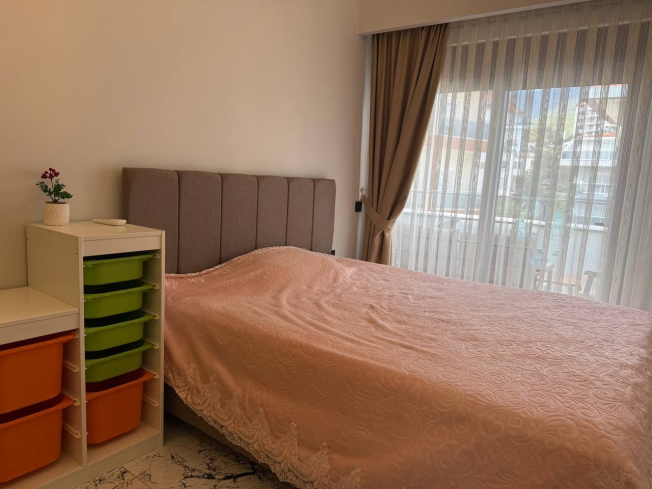 İKAMETE UYGUN 2+1 EŞYALI DAİRE HAVUZLU DAİRE