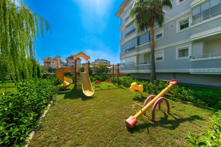 Просторная меблированная квартира  2+1 рядом с морем — готова для ВНЖ