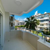 Просторная меблированная квартира  2+1 рядом с морем — готова для ВНЖ