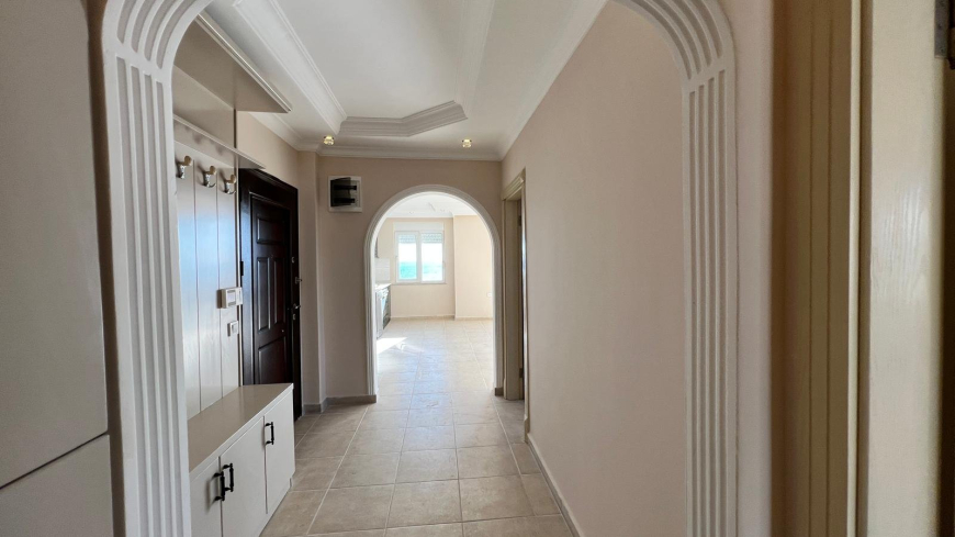 Просторные апартаменты 2+1 с панорамным видом у моря в Махмутларе