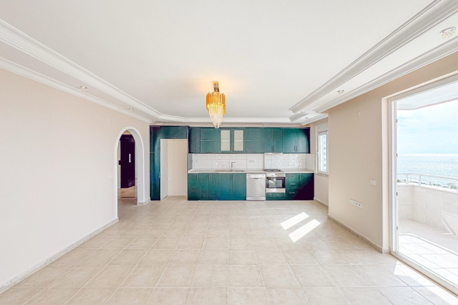 Просторные апартаменты 2+1 с панорамным видом у моря в Махмутларе