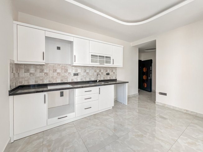 1+1 в Махмутларе в комплексе с бассейном — 250 м до моря