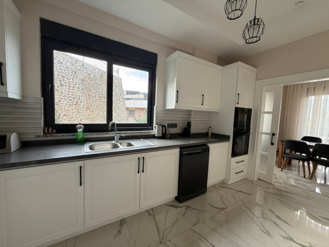 3+1 200 M2 BAHÇELİ DUBLEX VİLLA 200 M2 KENDİNE AYİT BAHÇELİ