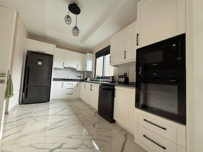 3+1 200 M2 BAHÇELİ DUBLEX VİLLA 200 M2 KENDİNE AYİT BAHÇELİ