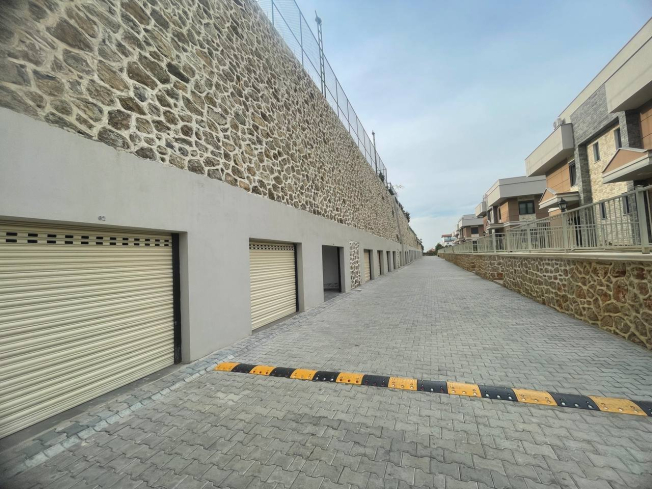 3+1 200 M2 BAHÇELİ DUBLEX VİLLA 200 M2 KENDİNE AYİT BAHÇELİ