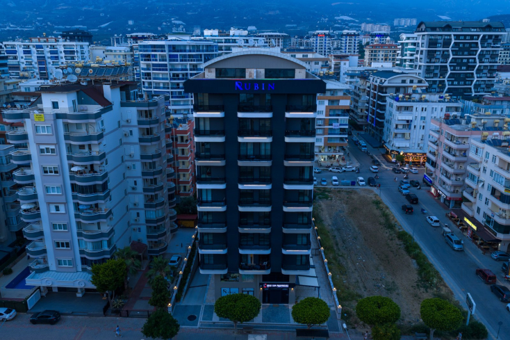 Merkezi konumda aktiviteli 1+1 geniş daire