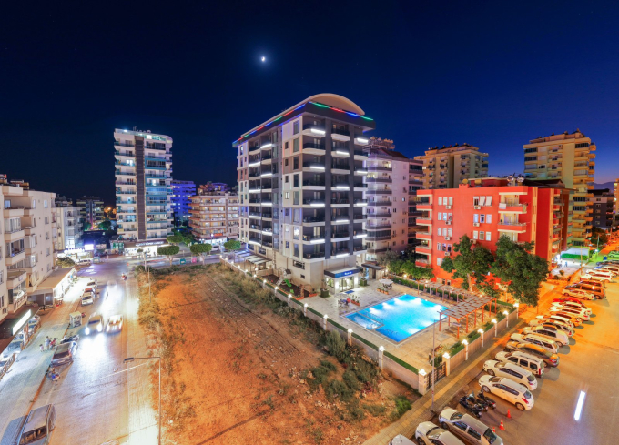 Merkezi konumda aktiviteli 1+1 geniş daire