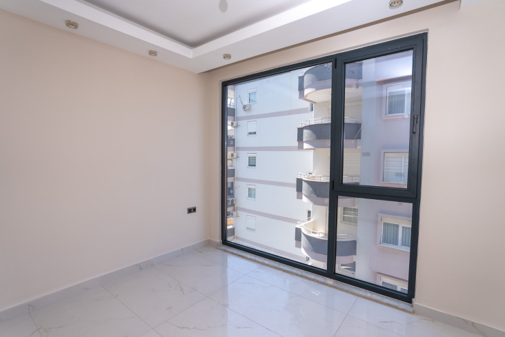 Merkezi konumda aktiviteli 1+1 geniş daire