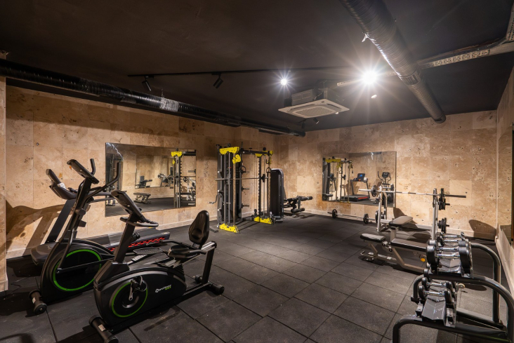 Merkezi konumda aktiviteli 1+1 geniş daire