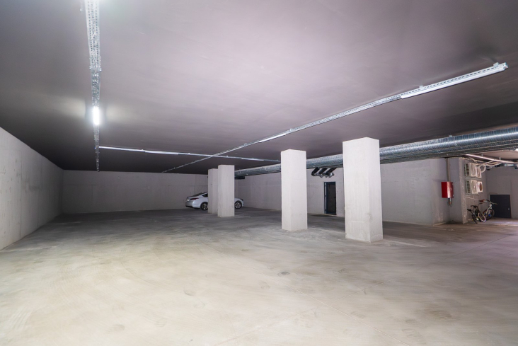 Merkezi konumda aktiviteli 1+1 geniş daire