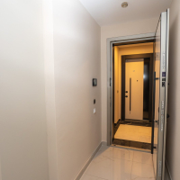 Merkezi konumda aktiviteli 1+1 geniş daire