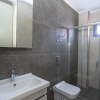 Merkezi konumda aktiviteli 1+1 geniş daire