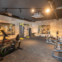 Merkezi konumda aktiviteli 1+1 geniş daire