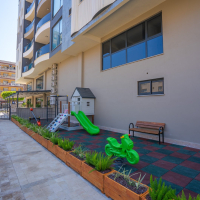 Merkezi konumda aktiviteli 1+1 geniş daire