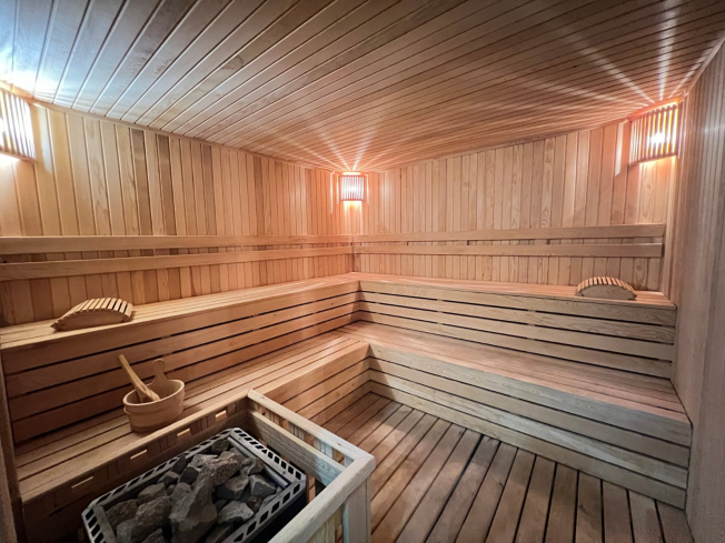 Современная квартира с видом на море в 100 метрах от пляжа — идеальна для отдыха и краткосрочной аренды