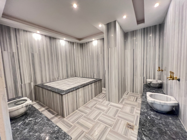 Современная квартира с видом на море в 100 метрах от пляжа — идеальна для отдыха и краткосрочной аренды