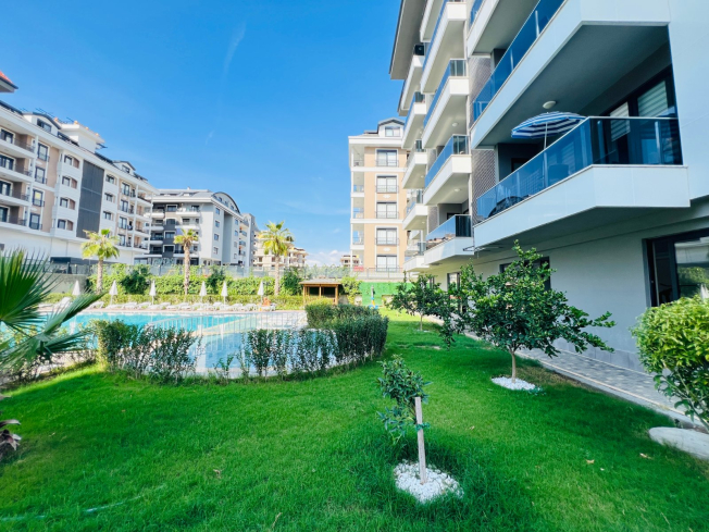 Современная квартира с видом на море в 100 метрах от пляжа — идеальна для отдыха и краткосрочной аренды