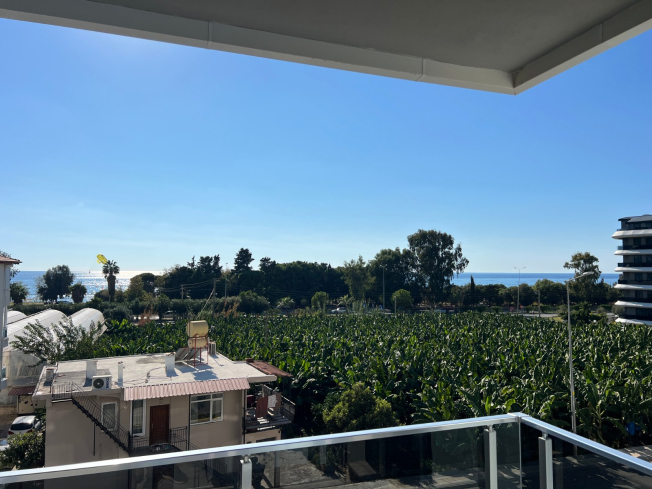 Современная квартира с видом на море в 100 метрах от пляжа — идеальна для отдыха и краткосрочной аренды