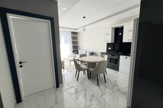 Современная квартира с видом на море в 100 метрах от пляжа — идеальна для отдыха и краткосрочной аренды