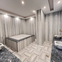 Современная квартира с видом на море в 100 метрах от пляжа — идеальна для отдыха и краткосрочной аренды