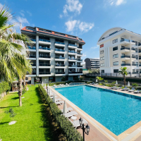 Современная квартира с видом на море в 100 метрах от пляжа — идеальна для отдыха и краткосрочной аренды