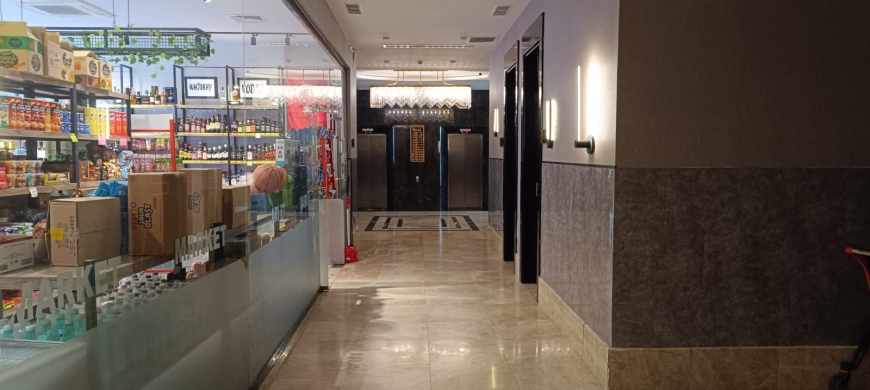 Меблированная 1+1 рядом с морем и полным отельным сервисом в центре Махмутлара