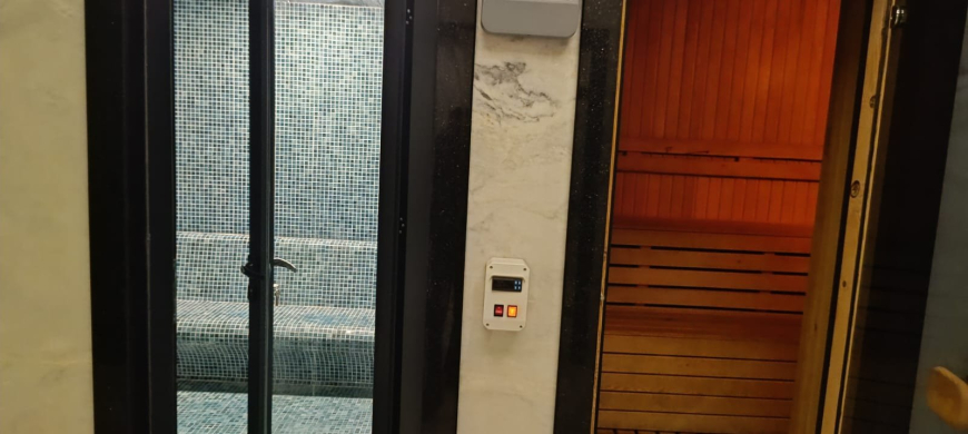 Меблированная 1+1 рядом с морем и полным отельным сервисом в центре Махмутлара