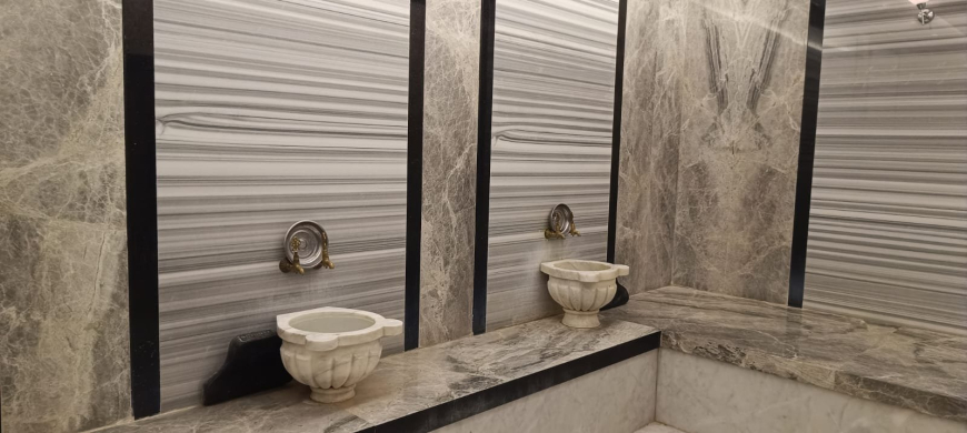 Меблированная 1+1 рядом с морем и полным отельным сервисом в центре Махмутлара