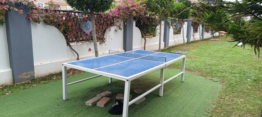 Меблированная 1+1 рядом с морем и полным отельным сервисом в центре Махмутлара