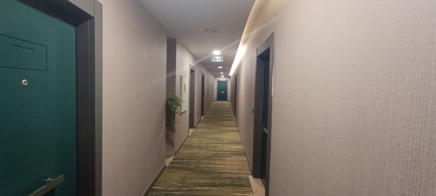 Меблированная 1+1 рядом с морем и полным отельным сервисом в центре Махмутлара