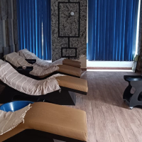 Меблированная 1+1 рядом с морем и полным отельным сервисом в центре Махмутлара