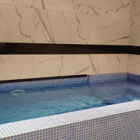 Меблированная 1+1 рядом с морем и полным отельным сервисом в центре Махмутлара