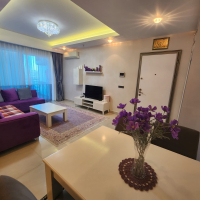 Просторная 1+1 с частичным видом на море в пешей доступности к пляжу