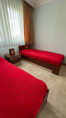 Уютная светлая квартира 2+1 у моря в тихом районе Тосмура — полностью меблирована и готова к жизни