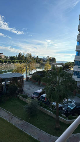 Уютная светлая квартира 2+1 у моря в тихом районе Тосмура — полностью меблирована и готова к жизни