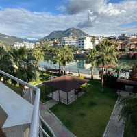 Уютная светлая квартира 2+1 у моря в тихом районе Тосмура — полностью меблирована и готова к жизни