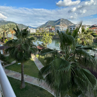 Уютная светлая квартира 2+1 у моря в тихом районе Тосмура — полностью меблирована и готова к жизни