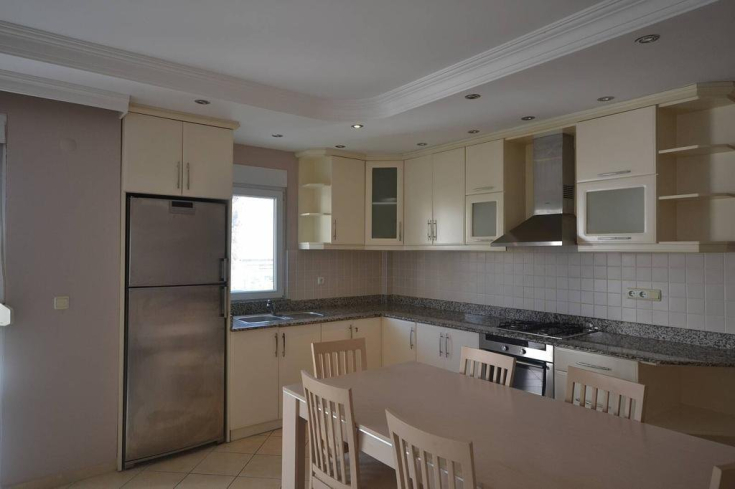 Просторная 2+1 рядом с морем в Обе — готовое жильё для семьи и ВНЖ