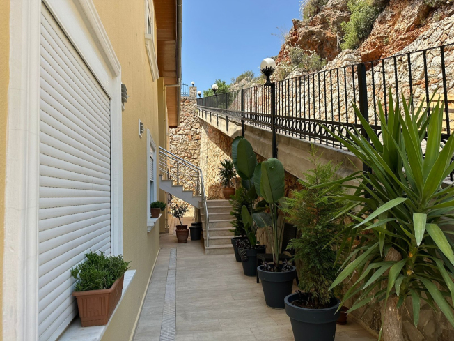 3+1 villa tip daire deniz ve kale manzaralı