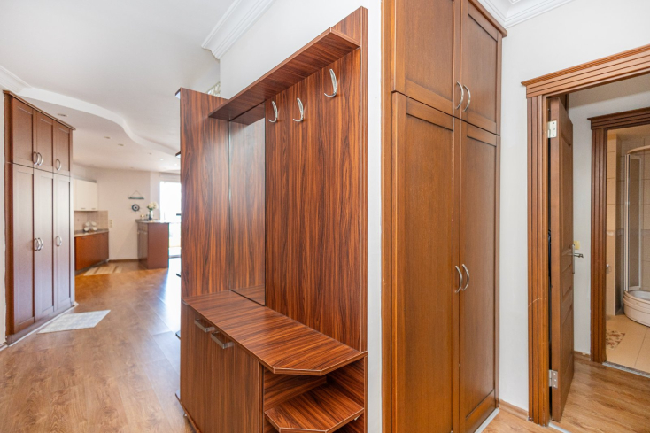 SİTE İÇERİSİNDE SATILIK GENİŞ 2+1 EŞYALI DAİRE