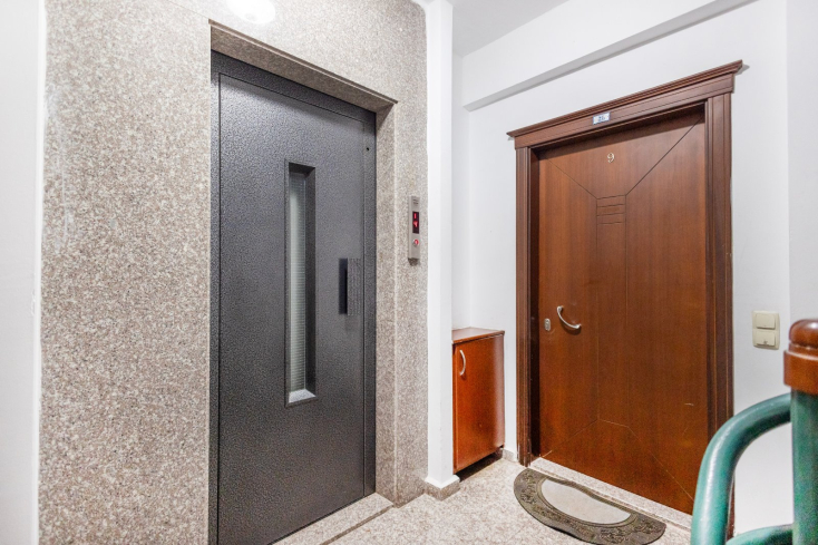 SİTE İÇERİSİNDE SATILIK GENİŞ 2+1 EŞYALI DAİRE