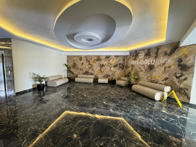 Просторная 1+1 в Махмутларе с курортной инфраструктурой и 500 м до моря