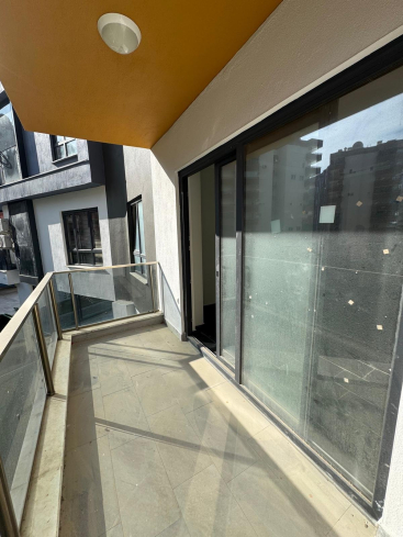 Просторная 1+1 в Махмутларе с курортной инфраструктурой и 500 м до моря