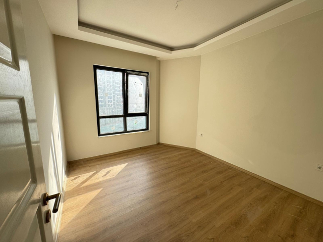 Просторная 1+1 в Махмутларе с курортной инфраструктурой и 500 м до моря