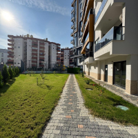 Просторная 1+1 в Махмутларе с курортной инфраструктурой и 500 м до моря