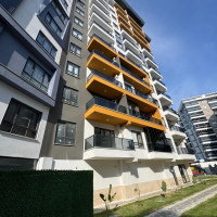 Просторная 1+1 в Махмутларе с курортной инфраструктурой и 500 м до моря