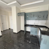 Просторная 1+1 в Махмутларе с курортной инфраструктурой и 500 м до моря